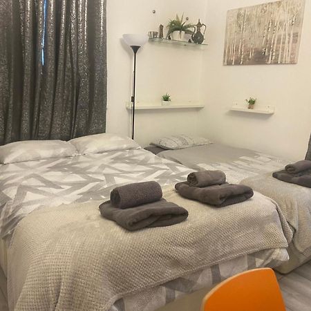 Da Giuseppe London Apartment ภายนอก รูปภาพ