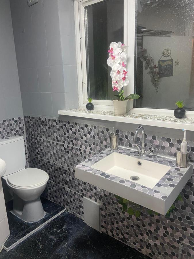 Da Giuseppe London Apartment ภายนอก รูปภาพ