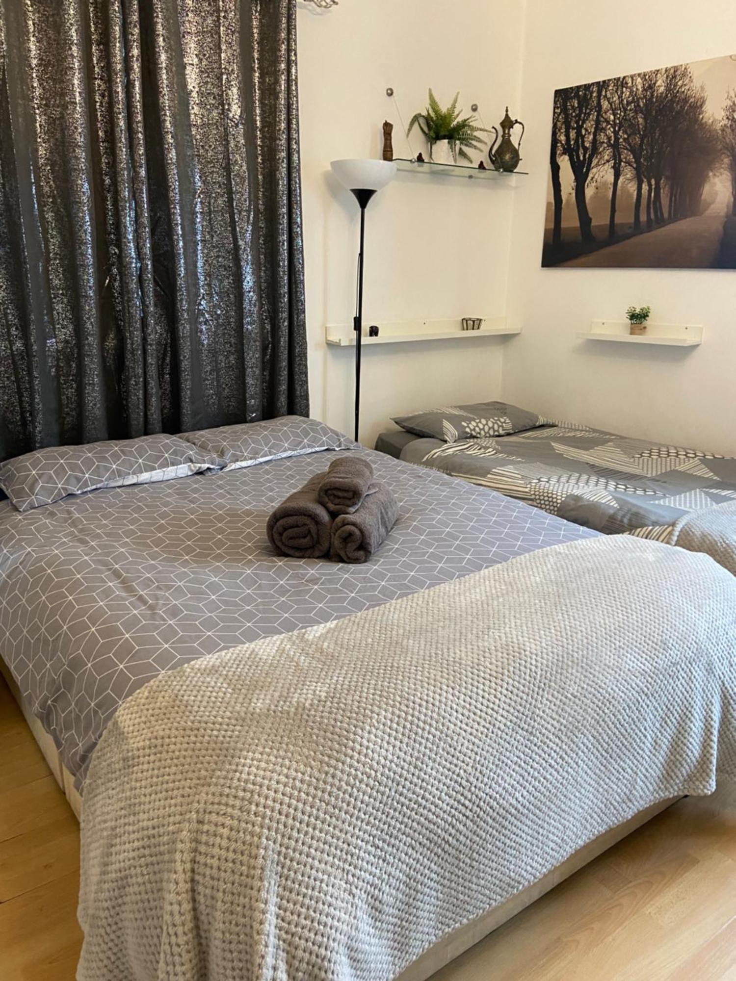 Da Giuseppe London Apartment ภายนอก รูปภาพ