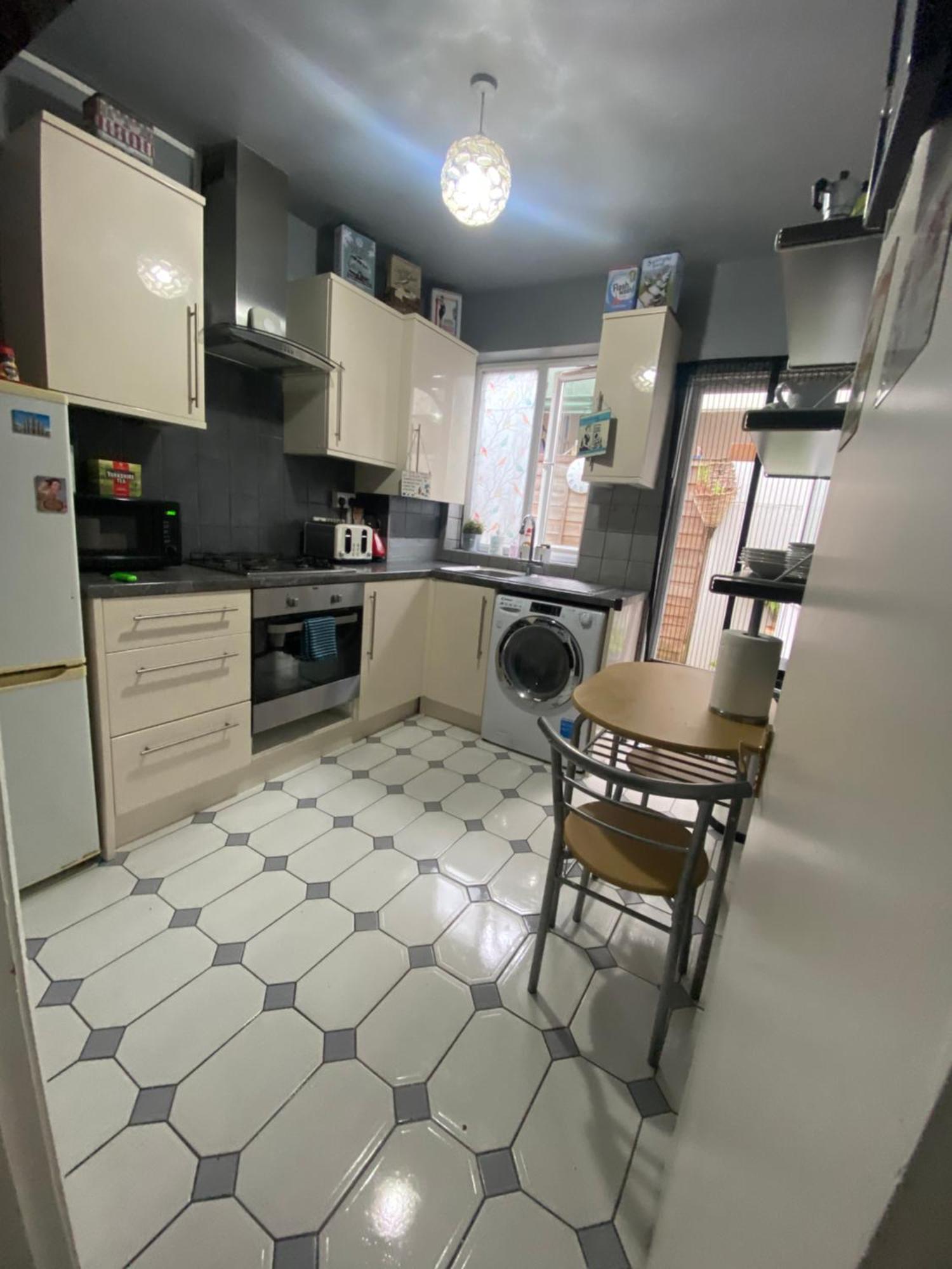 Da Giuseppe London Apartment ภายนอก รูปภาพ